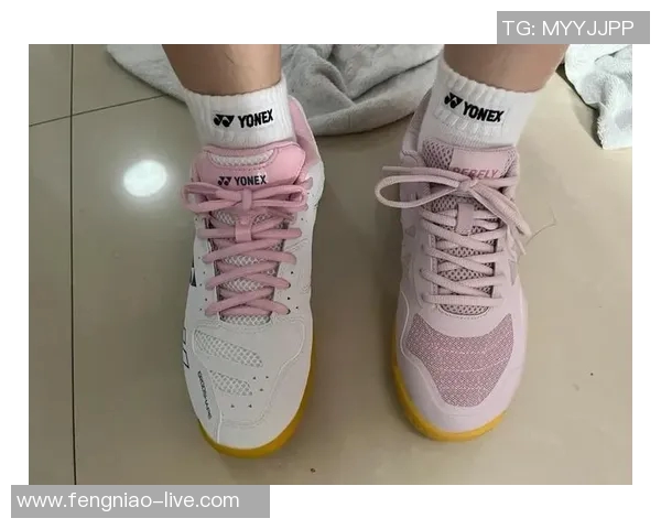 羽毛球装备选购指南：如何选择适合的球鞋与品牌推荐